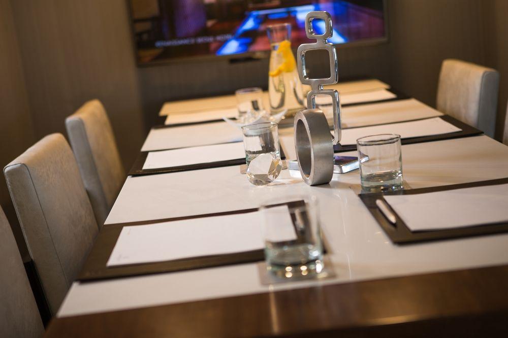 Renaissance Downtown Hotel