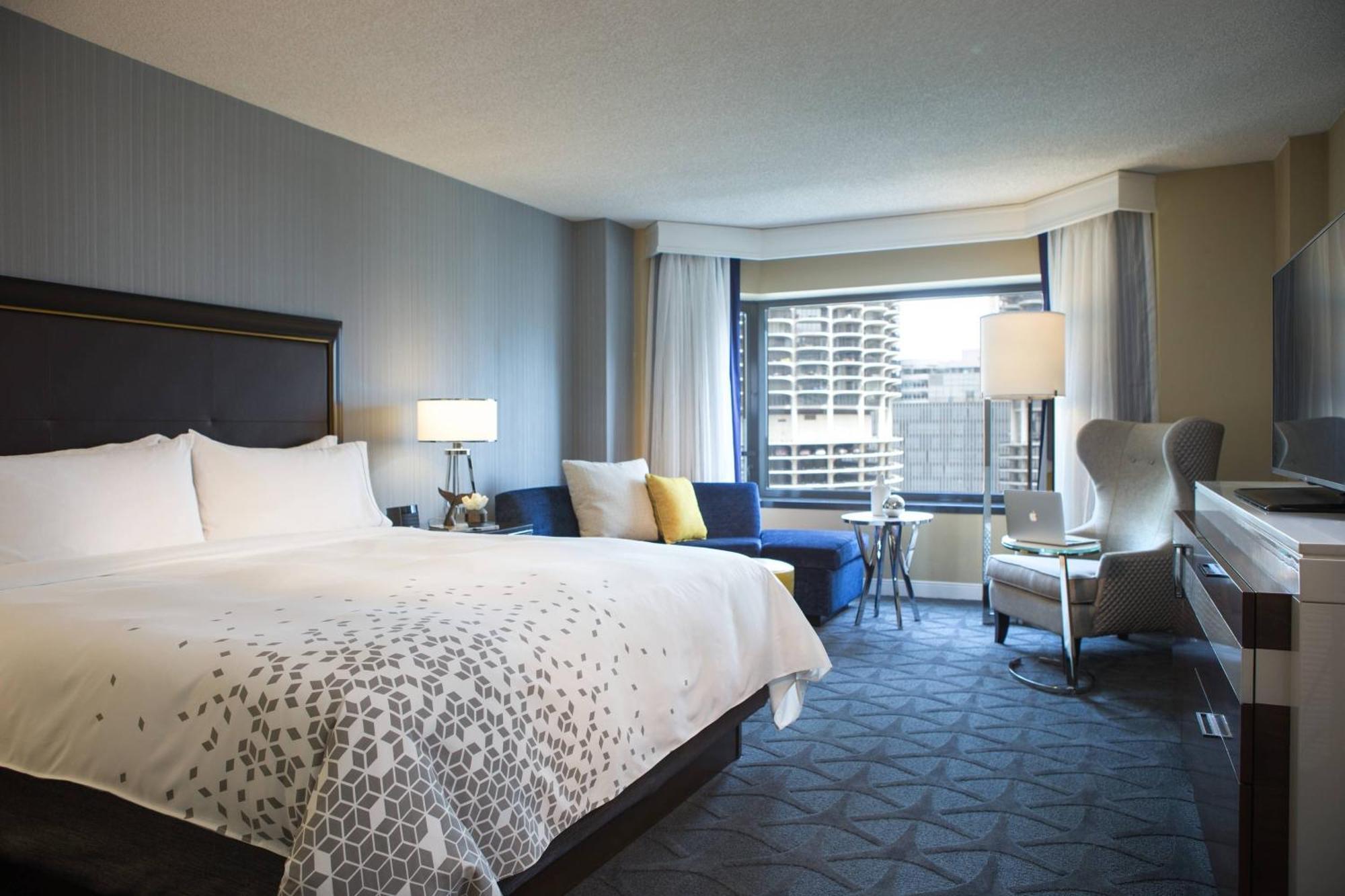 Renaissance Downtown Hotel